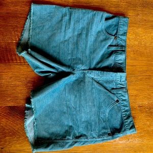 Carve Designs Oahu 6” Short